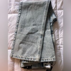 LightWash Petite Crossover Straight leg jeans.